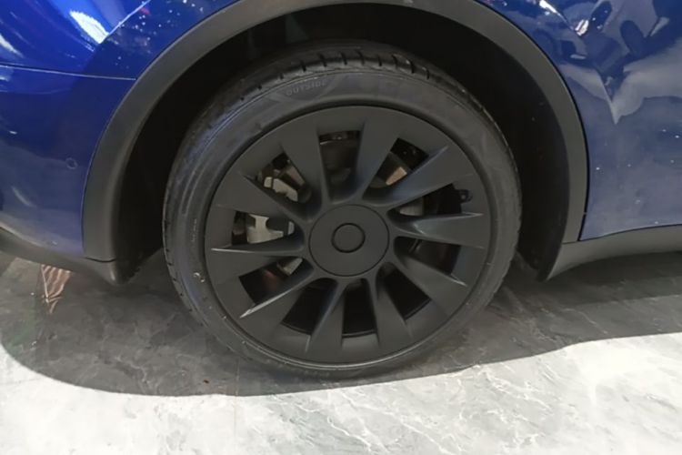 Tesla Model Y 2021 #10 Tesla Model Y 2021 car image #10