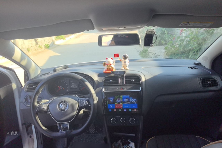 Volkswagen Polo 2019 car image #11