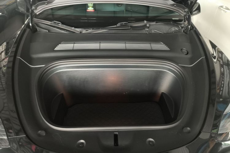 Tesla Model Y 2023 #20 Tesla Model Y 2023 car image #20