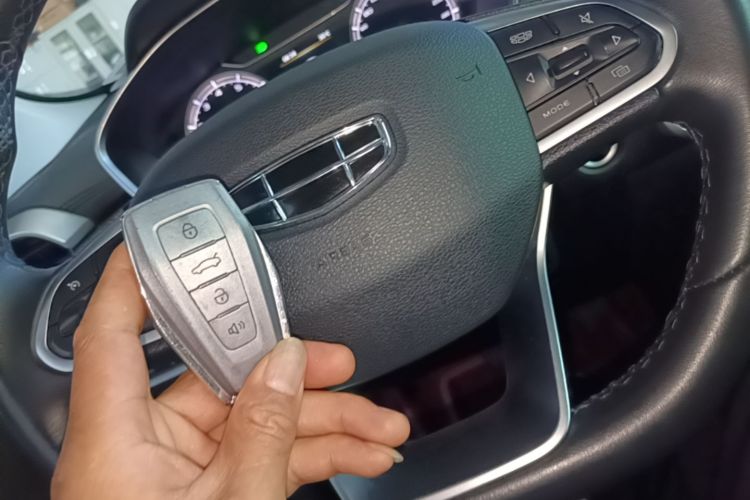 GEELY Coolray 2022 #14 GEELY Coolray 2022 car image #14
