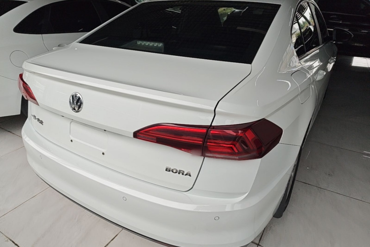 Volkswagen Bora 2020 car image #6