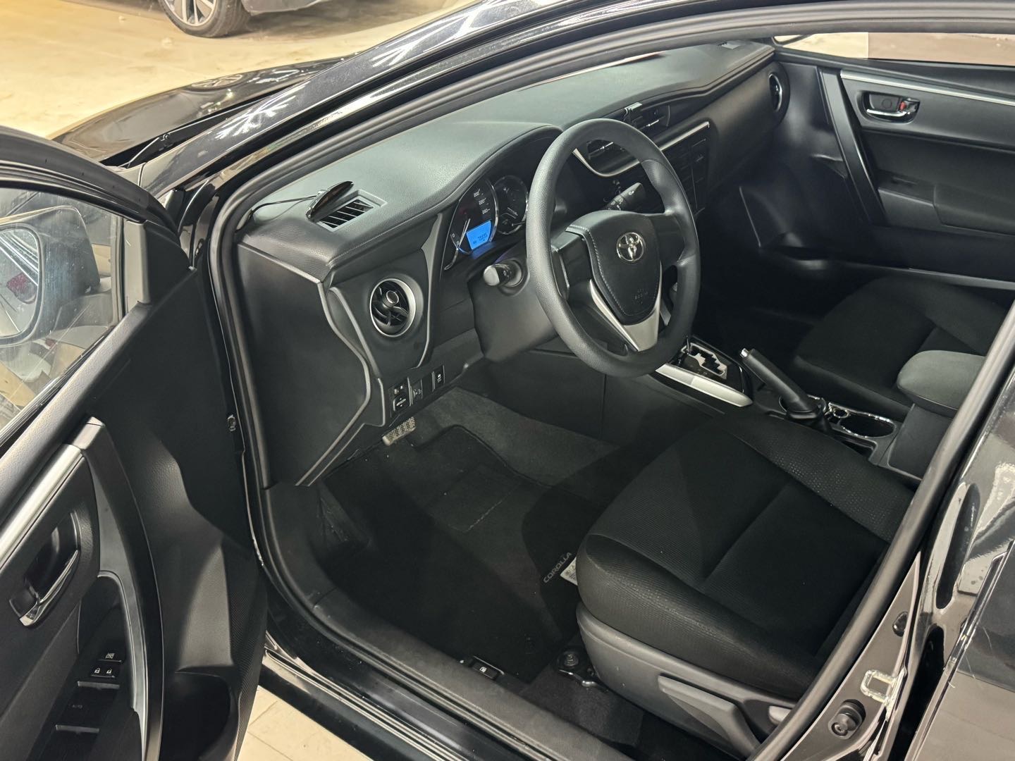 Toyota Corolla 2018 car image #6