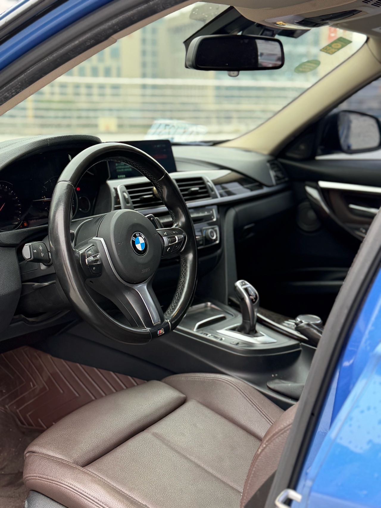 BMW 3 Series 2017 #5 BMW 3 Series 2017 car image #5