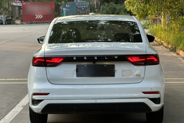 GEELY Emgrand 2023 car image #8