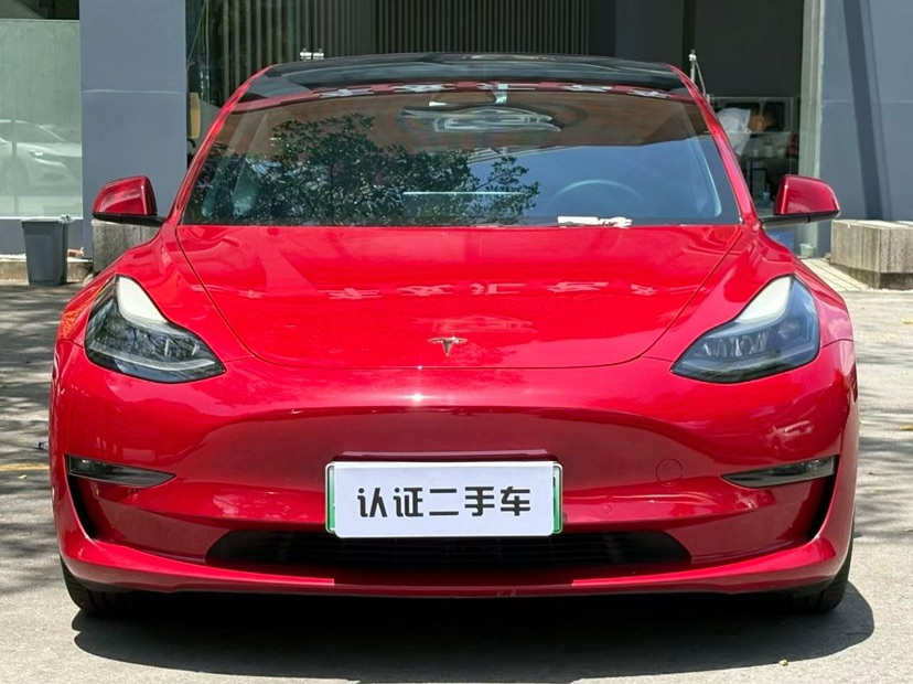 Tesla Model 3 2021 car image 