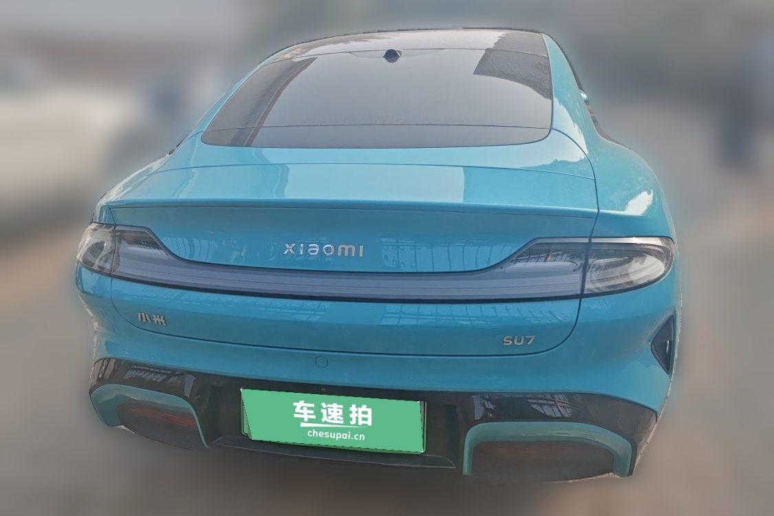 MI SU7 2024 immagine di auto #6