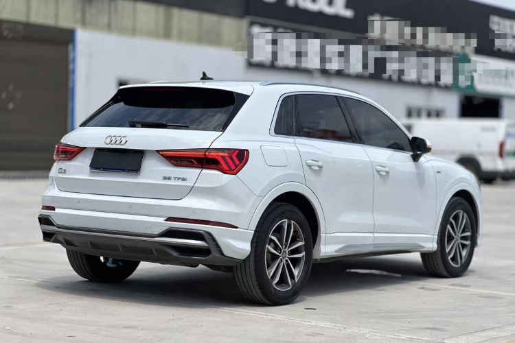 Audi Q3 2021 immagine di auto #7