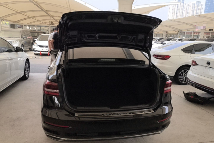 Volkswagen Lavida 2021 car image #21