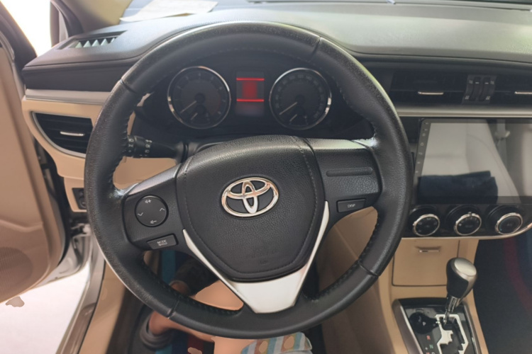 Toyota Corolla 2015 #11 Toyota Corolla 2015 car image #11