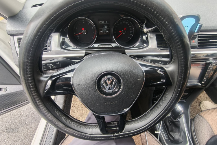 Volkswagen Bora 2016 #12 Volkswagen Bora 2016 car image #12