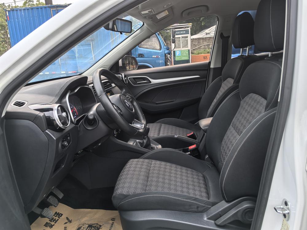 MG ZS 2018 car image #17