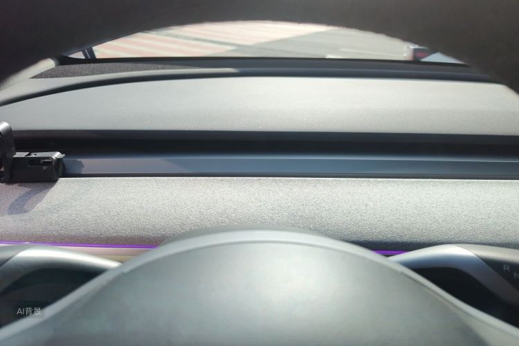 Tesla Model Y 2024 car image #13