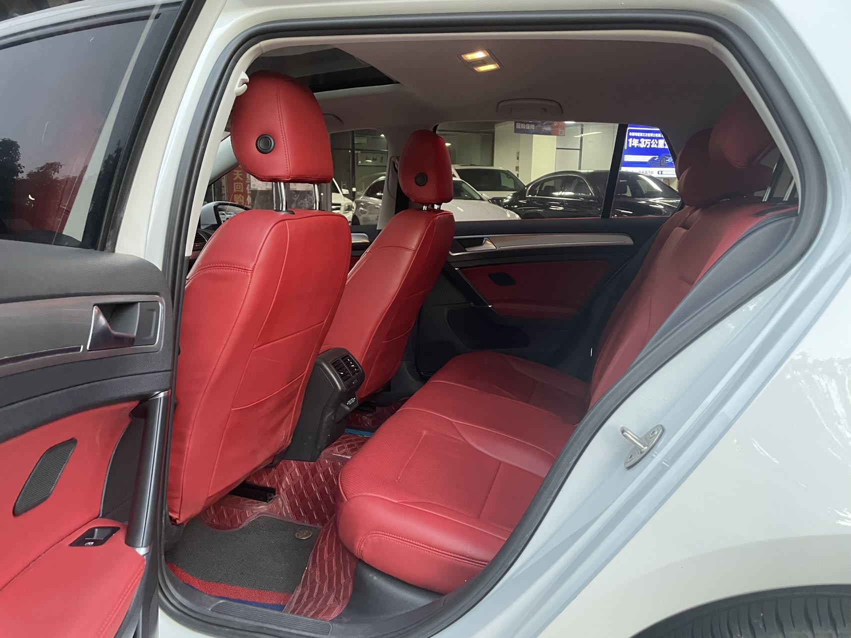 Volkswagen Golf 2019 imagen de coche #8