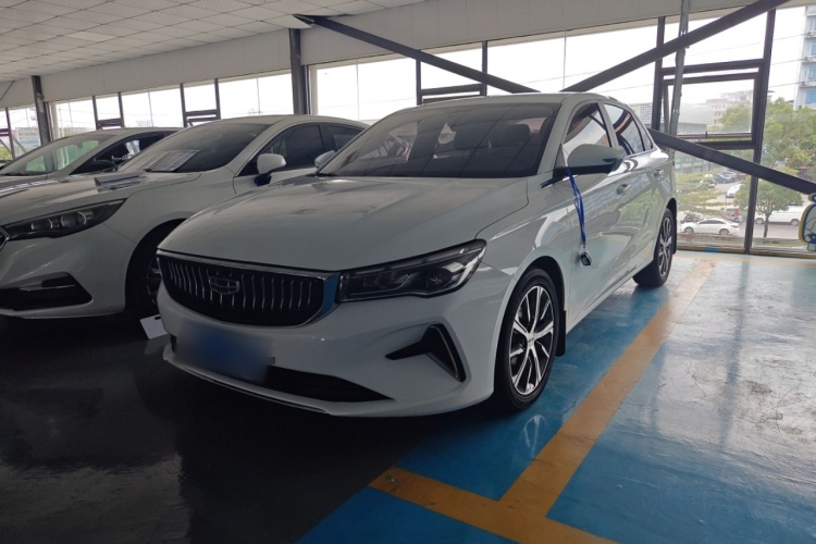 GEELY Emgrand 2023 #2 GEELY Emgrand 2023 car image #2