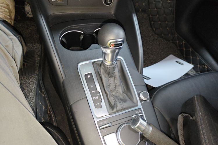 Audi A3 2019 car image #18