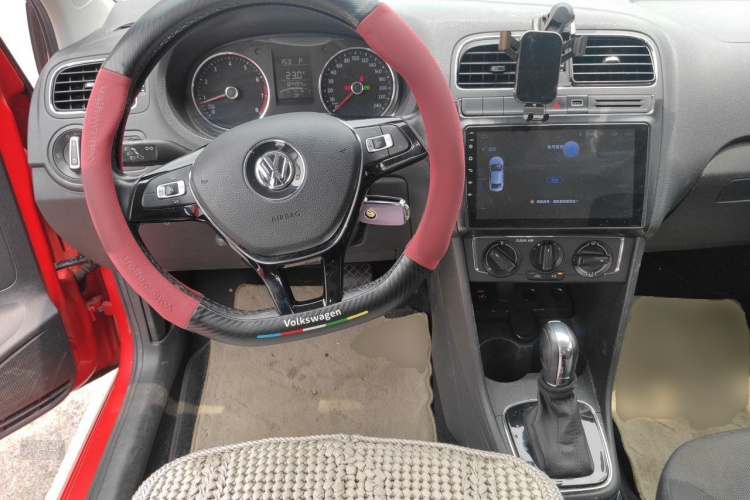Volkswagen Polo 2018 #12 Volkswagen Polo 2018 car image #12