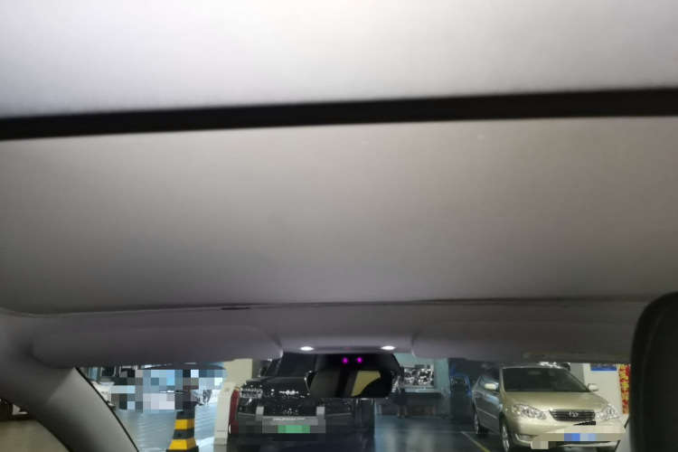 Tesla Model 3 2024 car image #18