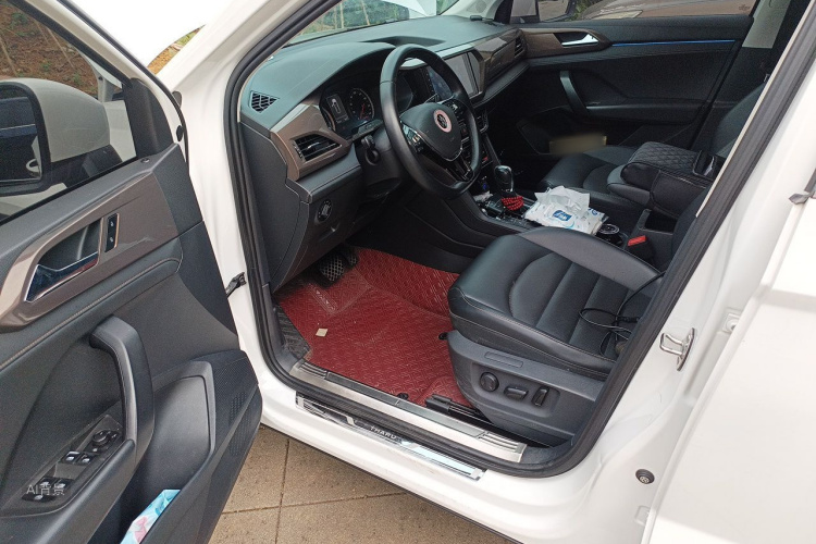 Volkswagen Tharu 2021 #18 Volkswagen Tharu 2021 immagine di auto #18