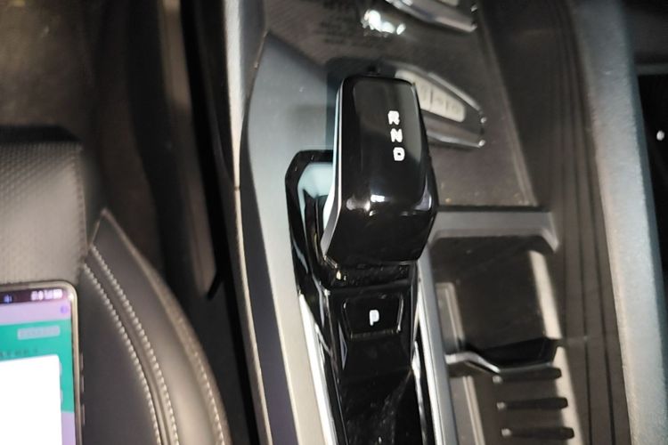 GEELY Binray 2023 car image #14