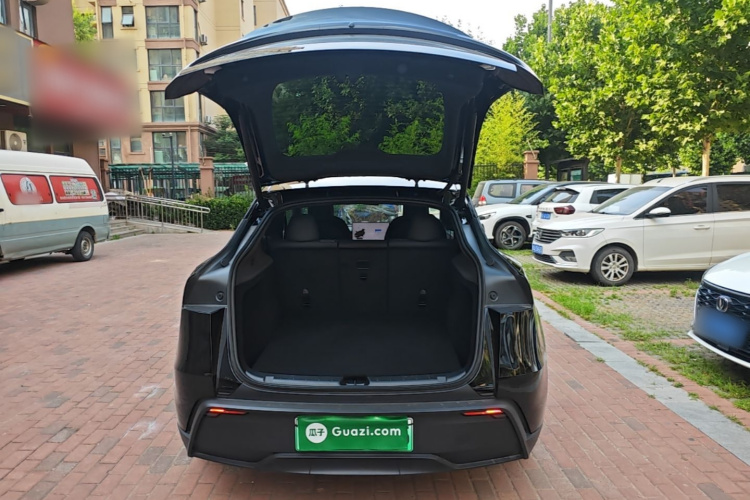 Tesla Model Y 2026 #19 Tesla Model Y 2026 car image #19