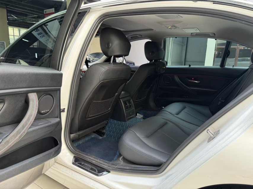 BMW 3 Series 2015 #8 BMW 3 Series 2015 car image #8