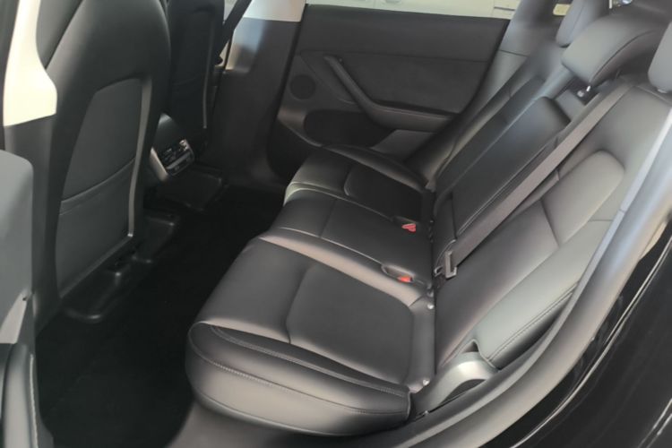 Tesla Model Y 2023 #13 Tesla Model Y 2023 car image #13