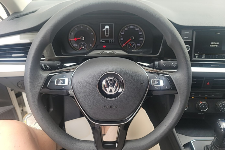 Volkswagen Lavida 2020 car image #11