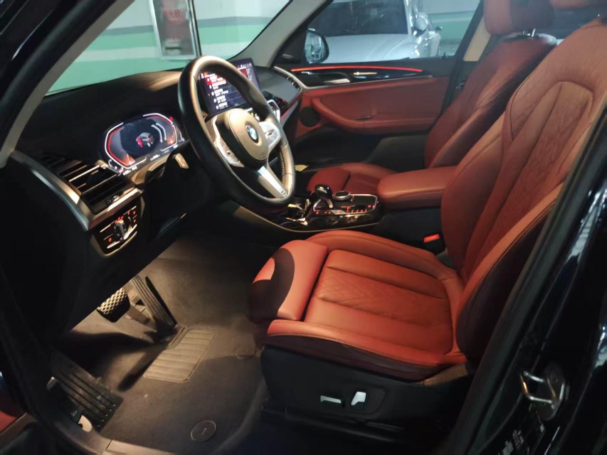 BMW X3 2023 car image #2