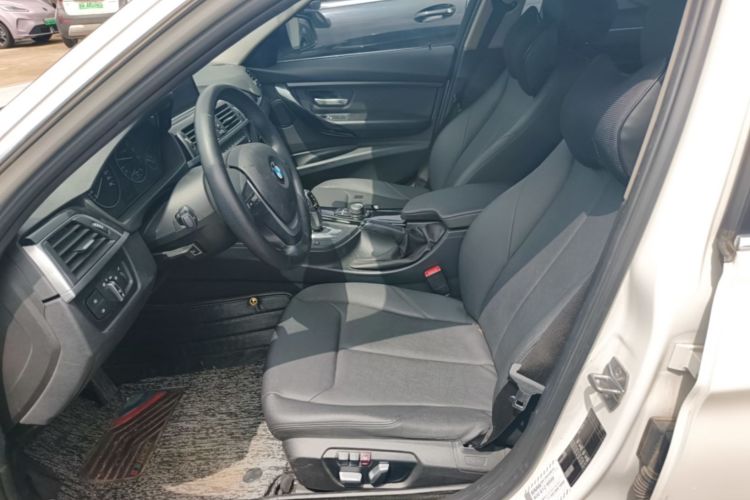 BMW 3 Series 2017 #15 BMW 3 Series 2017 car image #15