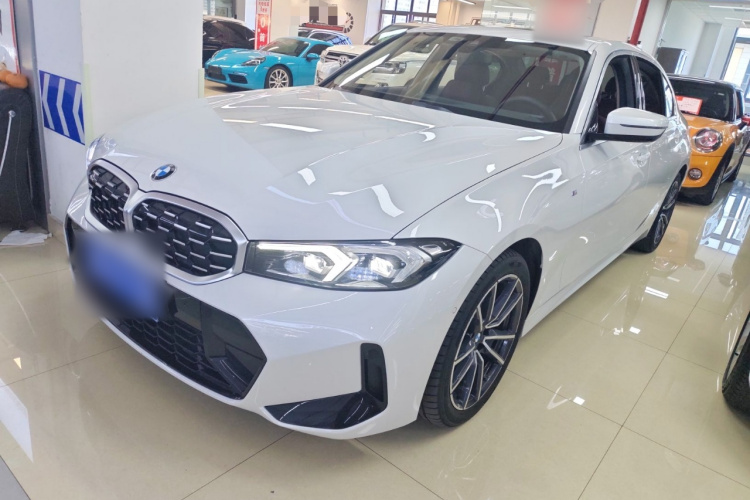 BMW 3 Series 2023 صورة سيارة #2