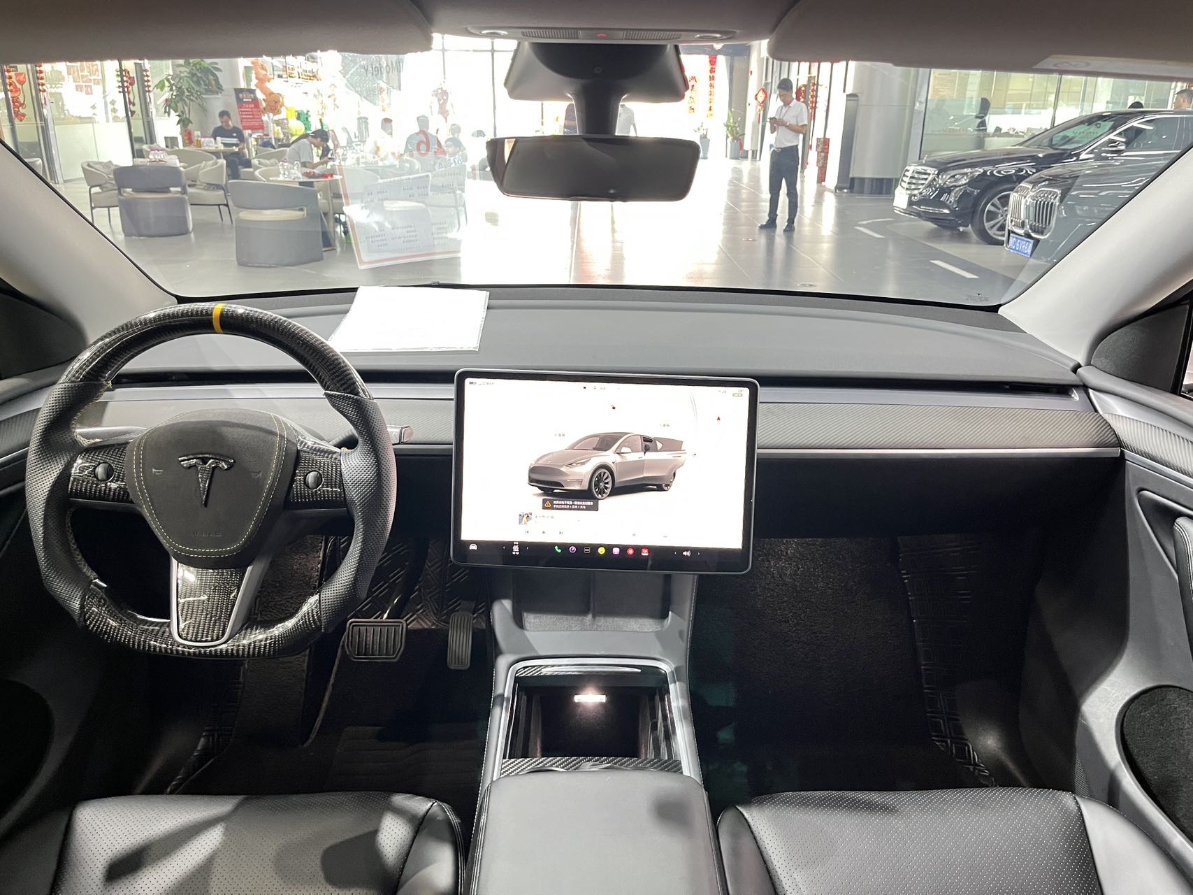Tesla Model Y 2023 #5 Tesla Model Y 2023 car image #5