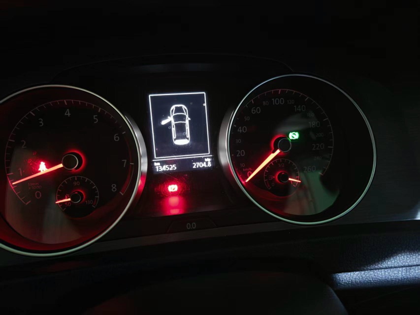 Volkswagen Golf 2015 car image #6
