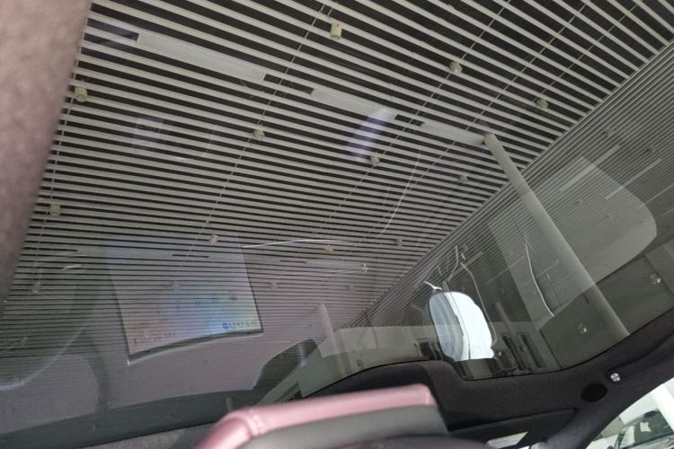MI SU7 2025 car image #20