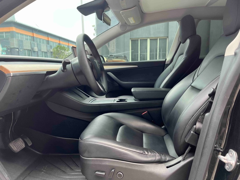 Tesla Model Y 2021 #7 Tesla Model Y 2021 car image #7