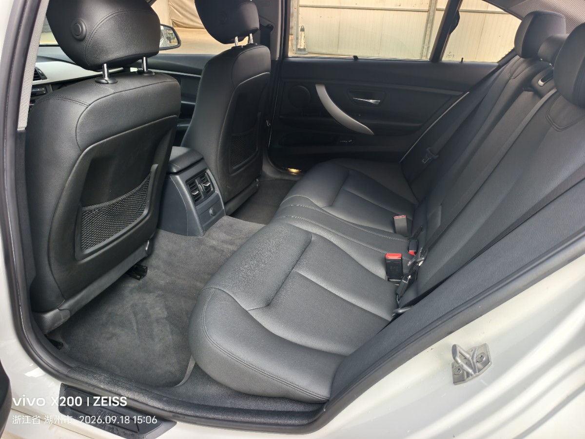 BMW 3 Series 2015 car image #6
