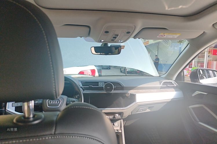Audi Q3 2020 immagine di auto #20