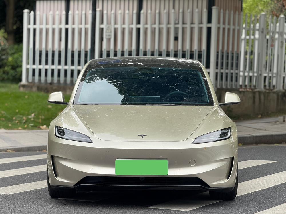 Tesla Model 3 2025 #2 Tesla Model 3 2025 car image #2