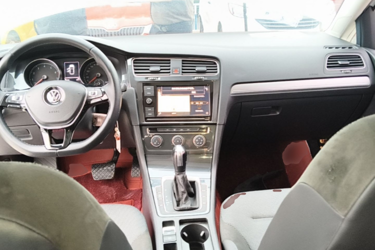 Volkswagen Golf 2019 #11 Volkswagen Golf 2019 صورة سيارة #11