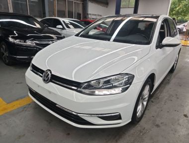 Volkswagen Golf 2020 car image 