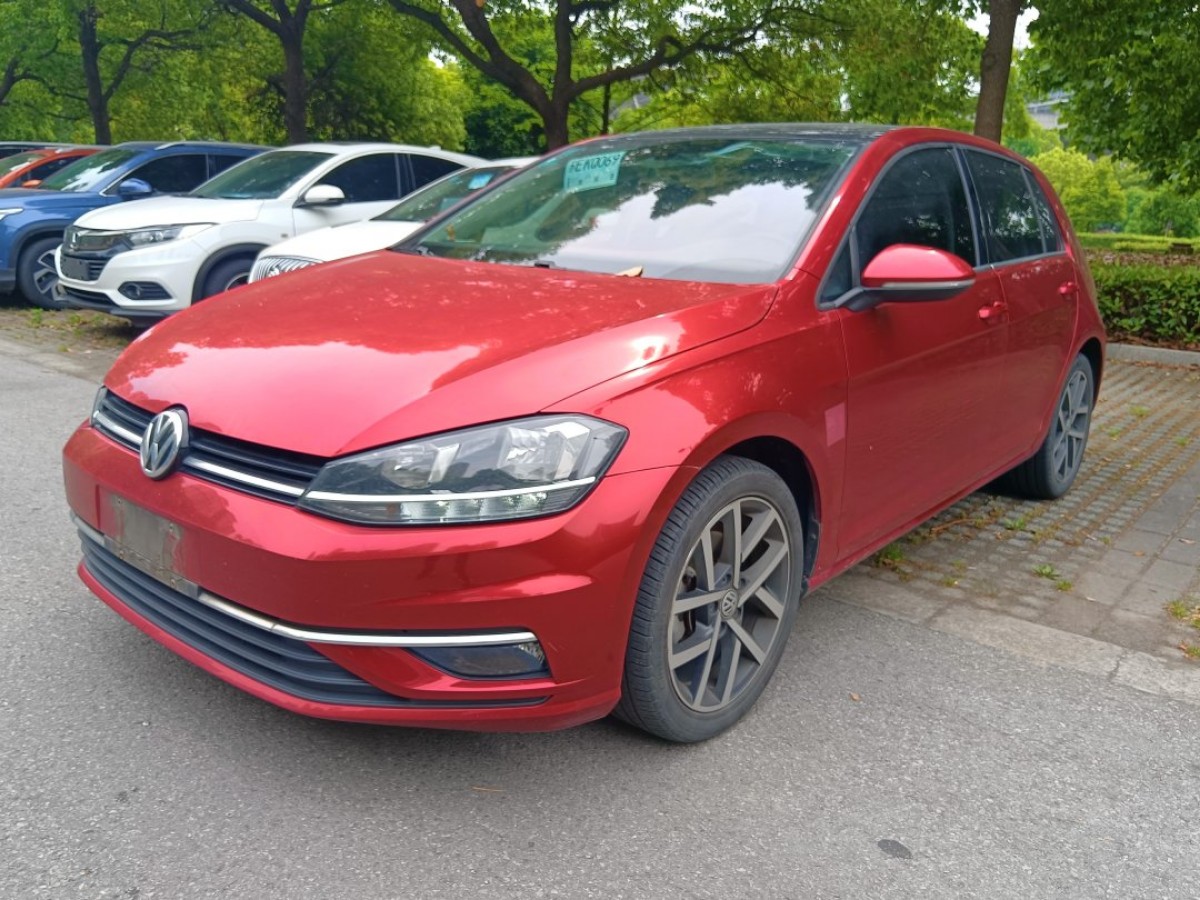 Volkswagen Golf 2020 car image 