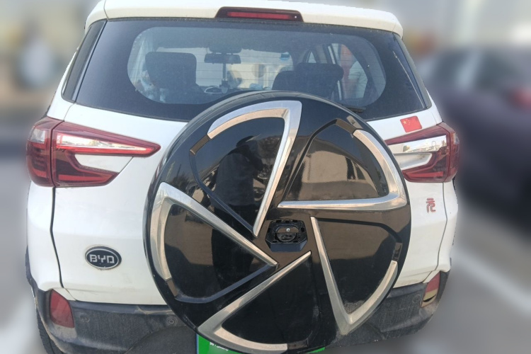 BYD Yuan 2018 #4 BYD Yuan 2018 car image #4