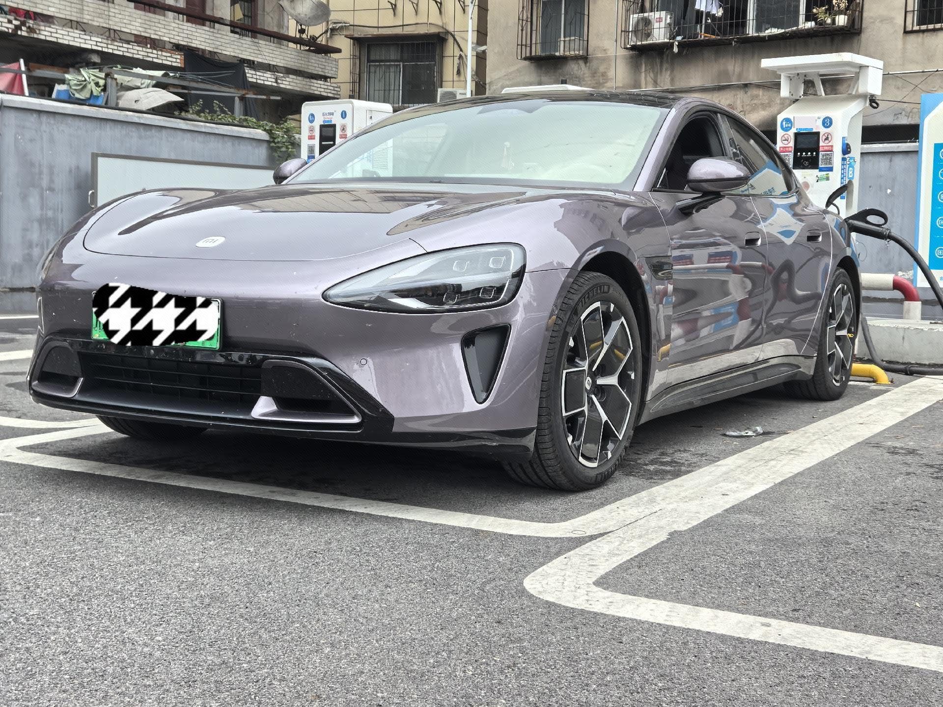 MI SU7 2025 car image 