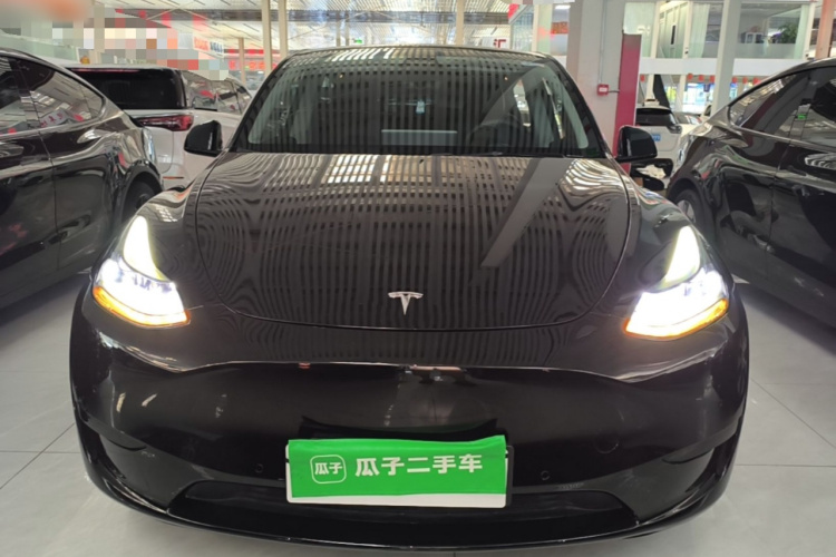 Tesla Model Y 2022 #3 Tesla Model Y 2022 car image #3