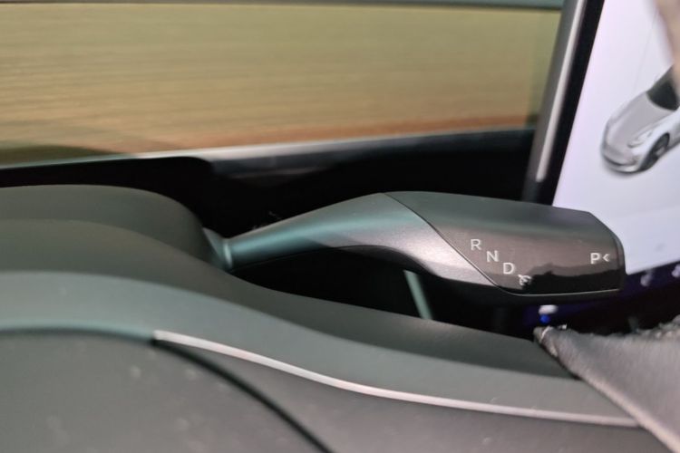 Tesla Model 3 2020 #14 Tesla Model 3 2020 صورة سيارة #14