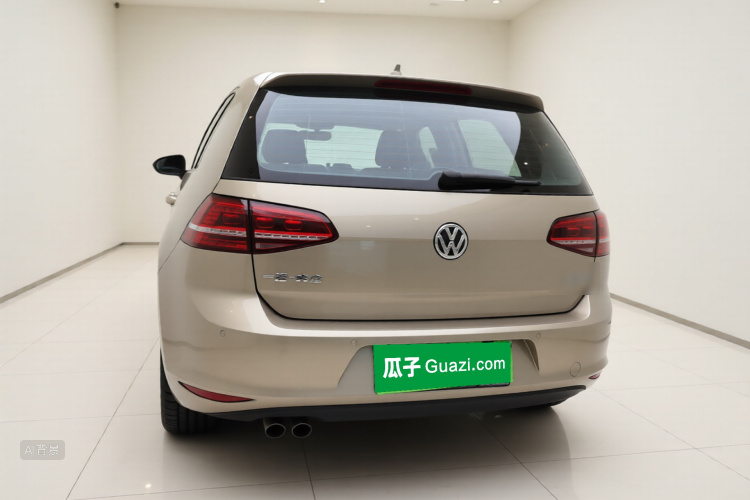 Volkswagen Golf 2017 car image #6