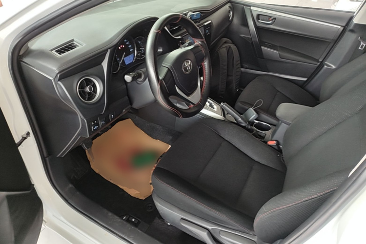 Toyota Corolla 2019 car image #16