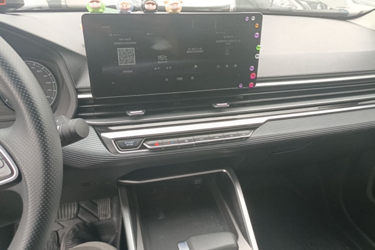 2023 car image #13