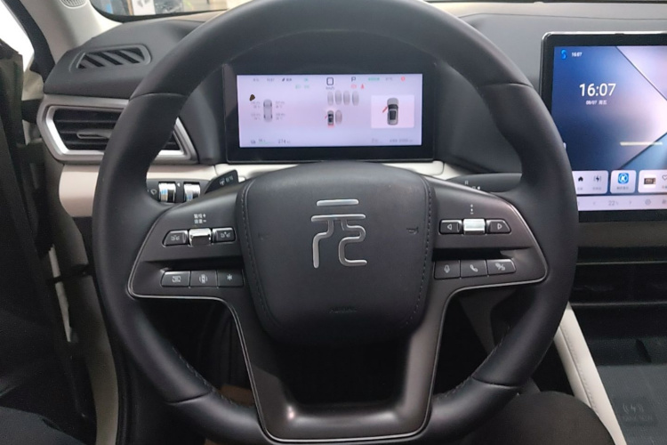 BYD YuanUP 2025 car image #11