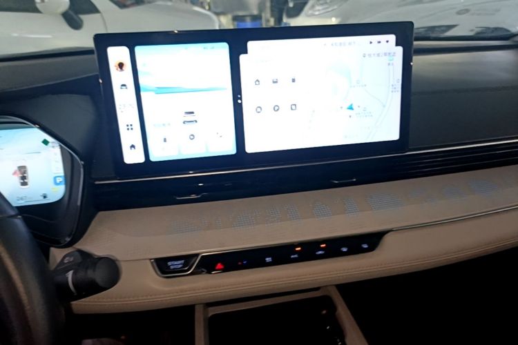 GEELY Emgrand L HiP 2022 imagen de coche #13