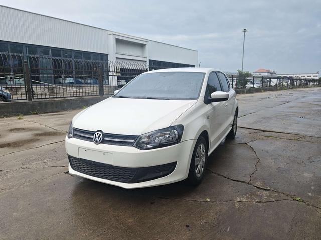 Volkswagen Polo 2013 #10 Volkswagen Polo 2013 car image #10